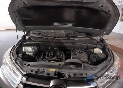 2017 Toyota Highlander Le from USA, damaged, VIN 5TDZZRFH3HS219574